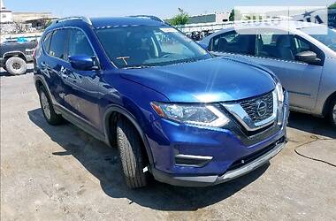 Позашляховик / Кросовер Nissan Rogue 2017 в 