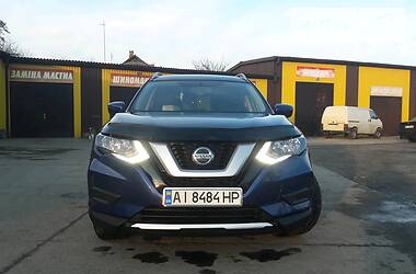 Позашляховик / Кросовер Nissan Rogue 2017 в 