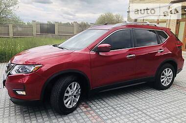 Внедорожник / Кроссовер Nissan Rogue 2017 в Киеве