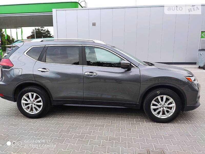 Позашляховик / Кросовер Nissan Rogue 2016 в Харкові