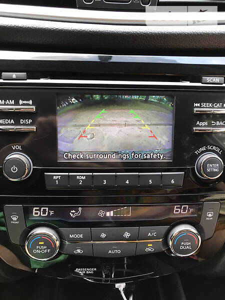 Позашляховик / Кросовер Nissan Rogue 2015 в Луцьку