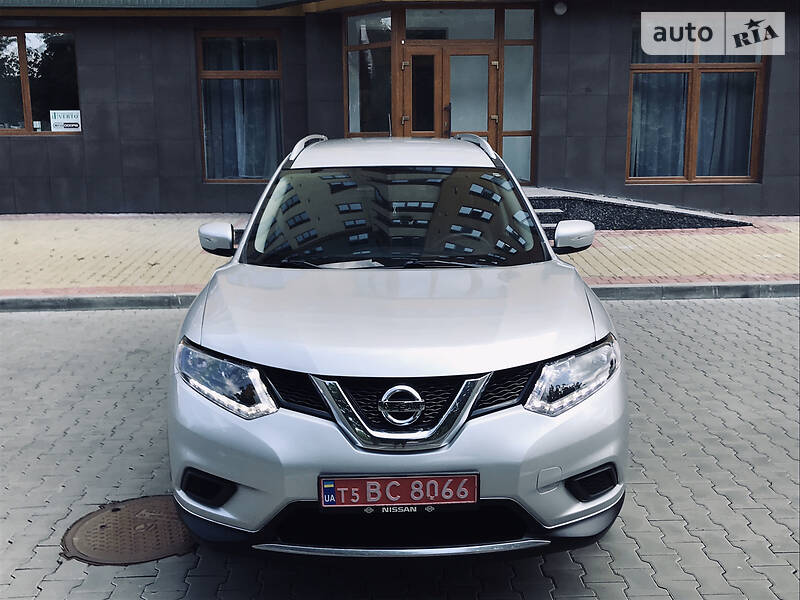 Позашляховик / Кросовер Nissan Rogue 2015 в Луцьку