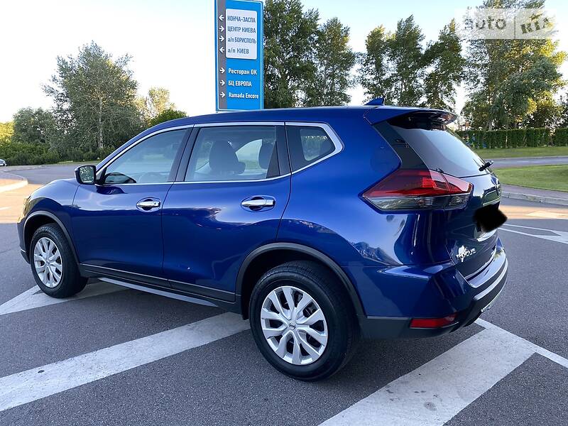 Позашляховик / Кросовер Nissan Rogue 2018 в Києві