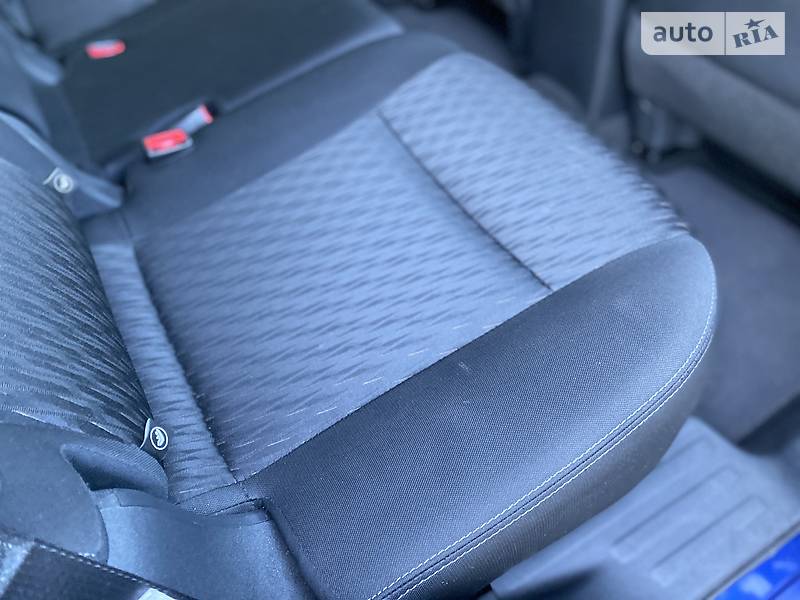 Позашляховик / Кросовер Nissan Rogue 2018 в Києві