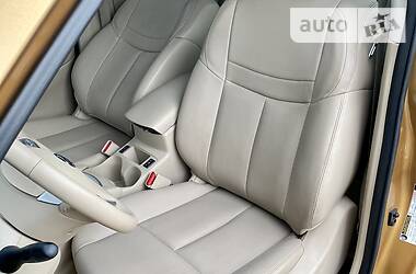 Позашляховик / Кросовер Nissan Rogue 2014 в 