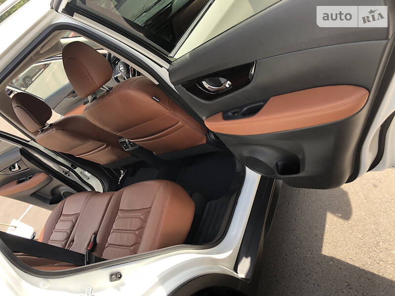 Позашляховик / Кросовер Nissan Rogue 2016 в Одесі фото 19 Позашляховик / Кросовер Nissan Rogue 2016 в Одесі