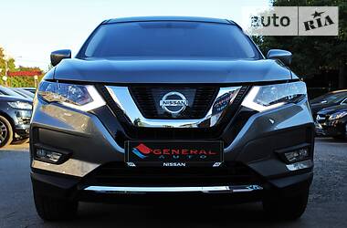 Внедорожник / Кроссовер Nissan Rogue 2017 в Одессе