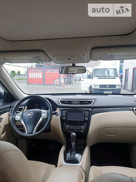 Позашляховик / Кросовер Nissan Rogue 2015 в Києві