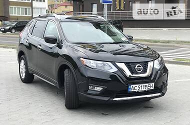 Універсал Nissan Rogue 2017 в Луцьку