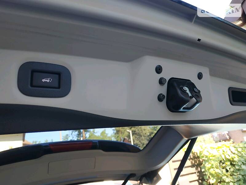 Позашляховик / Кросовер Nissan Rogue 2018 в Ірпені