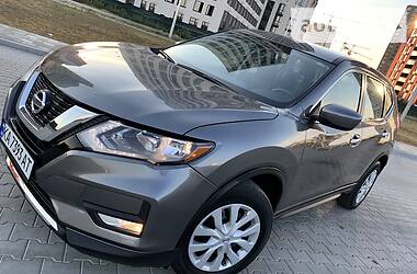 Позашляховик / Кросовер Nissan Rogue 2016 в 