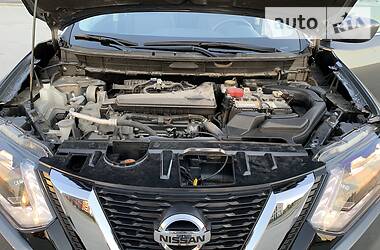 Позашляховик / Кросовер Nissan Rogue 2016 в 