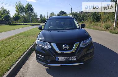 Внедорожник / Кроссовер Nissan Rogue 2016 в Черкассах