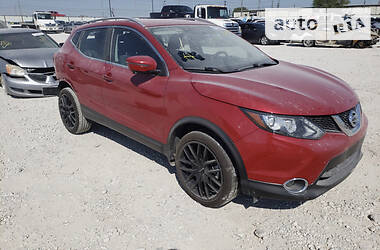 Внедорожник / Кроссовер Nissan Rogue 2017 в Ровно