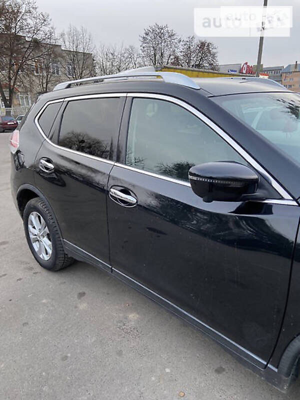 Позашляховик / Кросовер Nissan Rogue 2016 в Львові