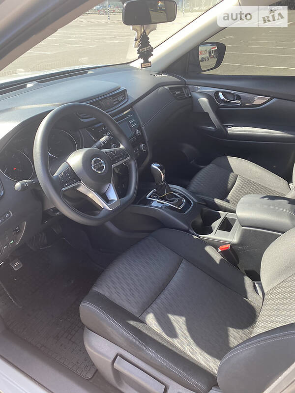 Позашляховик / Кросовер Nissan Rogue 2016 в Харкові