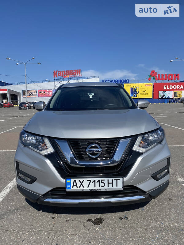 Позашляховик / Кросовер Nissan Rogue 2016 в Харкові