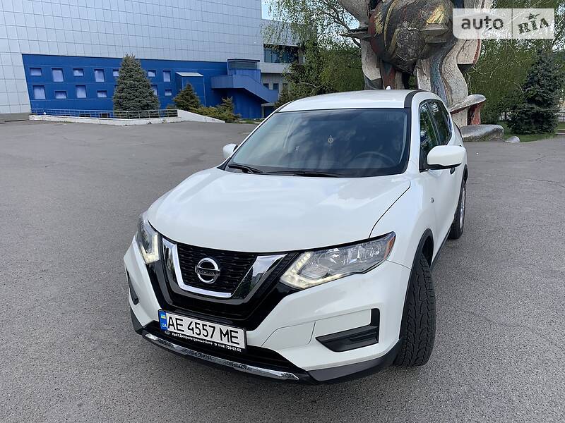 Позашляховик / Кросовер Nissan Rogue 2016 в Дніпрі