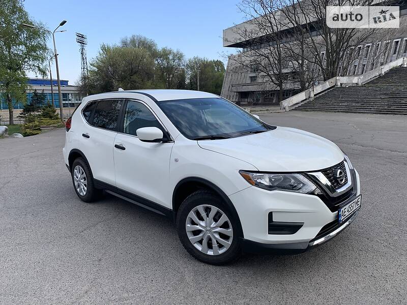 Позашляховик / Кросовер Nissan Rogue 2016 в Дніпрі
