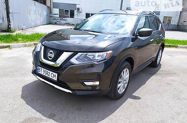 Внедорожник / Кроссовер Nissan Rogue 2017 в Херсоне