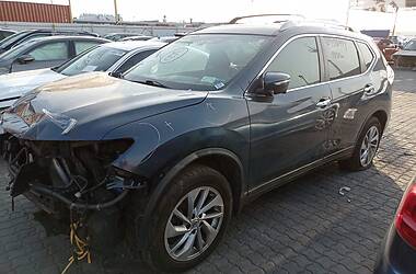 Внедорожник / Кроссовер Nissan Rogue 2015 в 