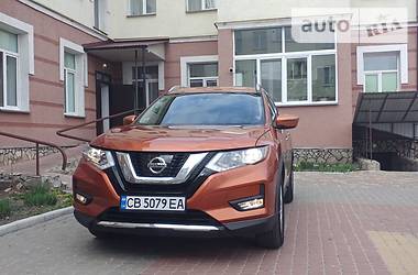 Позашляховик / Кросовер Nissan Rogue 2017 в Чернігові