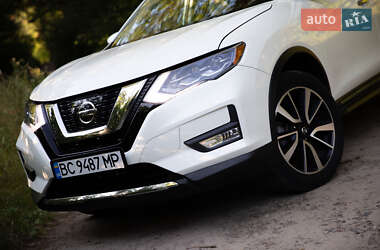 Позашляховик / Кросовер Nissan Rogue 2016 в Львові