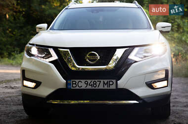 Позашляховик / Кросовер Nissan Rogue 2016 в Львові