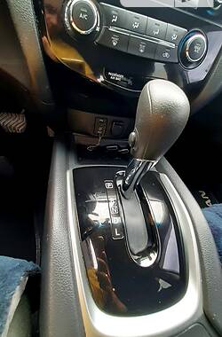 Позашляховик / Кросовер Nissan Rogue 2016 в Підволочиську