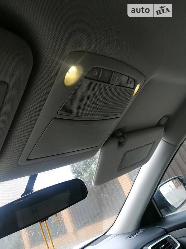 Позашляховик / Кросовер Nissan Rogue 2016 в Києві