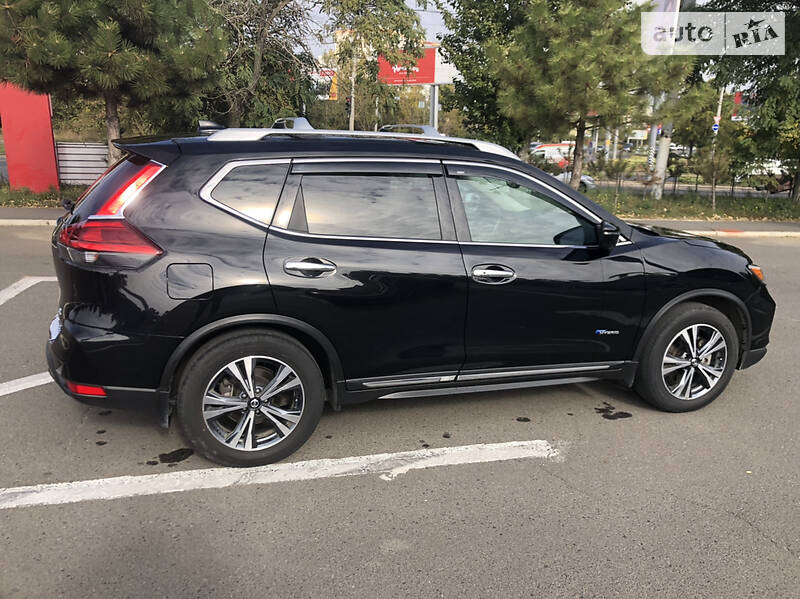 Позашляховик / Кросовер Nissan Rogue 2017 в Одесі