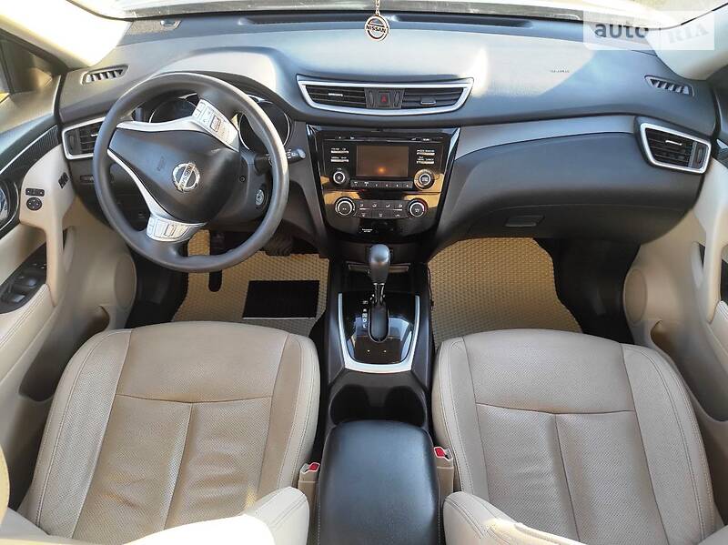 Позашляховик / Кросовер Nissan Rogue 2014 в Рівному