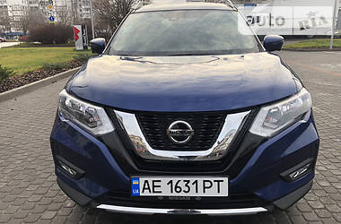 Позашляховик / Кросовер Nissan Rogue 2017 в Дніпрі