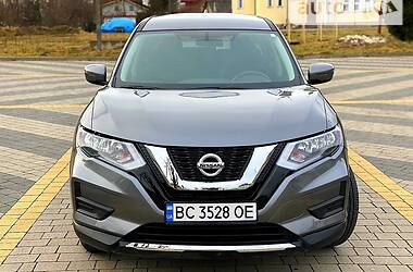 Внедорожник / Кроссовер Nissan Rogue 2017 в Львове