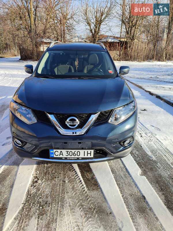 Позашляховик / Кросовер Nissan Rogue 2015 в Черкасах