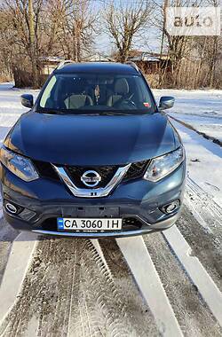 Позашляховик / Кросовер Nissan Rogue 2015 в Черкасах