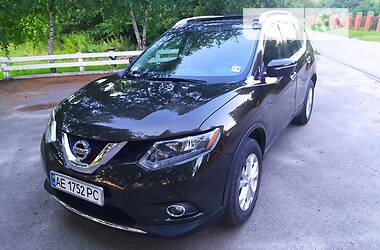 Позашляховик / Кросовер Nissan Rogue 2015 в Новомосковську