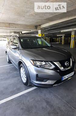 Внедорожник / Кроссовер Nissan Rogue 2017 в Львове