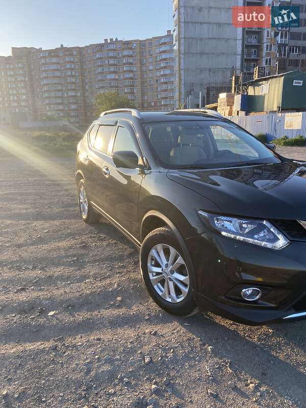 Внедорожник / Кроссовер Nissan Rogue 2016 в Одессе