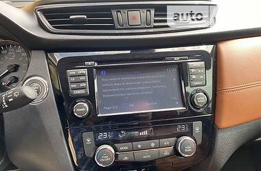 Внедорожник / Кроссовер Nissan Rogue 2017 в 
