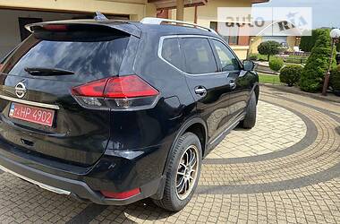 Внедорожник / Кроссовер Nissan Rogue 2017 в 