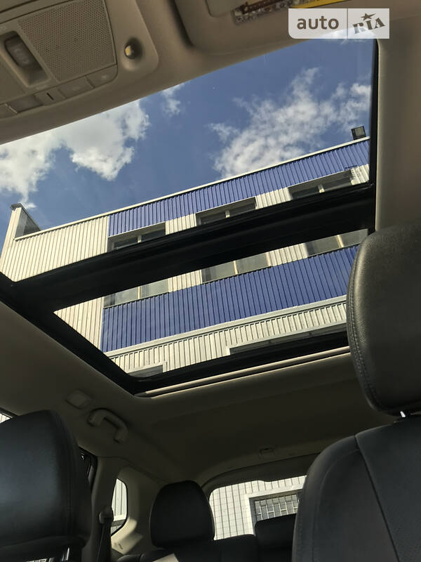 Внедорожник / Кроссовер Nissan Rogue 2016 в Черновцах