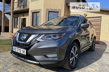 Внедорожник / Кроссовер Nissan Rogue 2017 в 