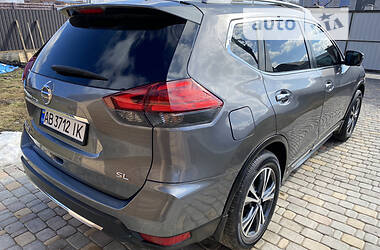 Внедорожник / Кроссовер Nissan Rogue 2017 в 