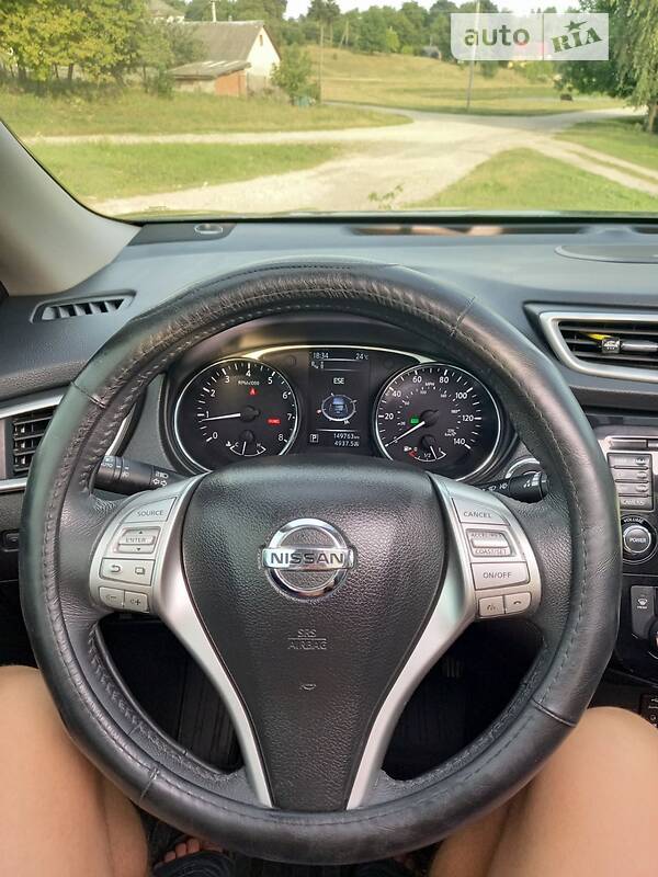 Позашляховик / Кросовер Nissan Rogue 2015 в Тернополі