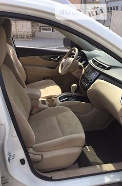 Позашляховик / Кросовер Nissan Rogue 2014 в 