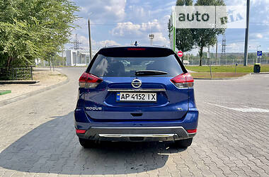 Внедорожник / Кроссовер Nissan Rogue 2017 в 