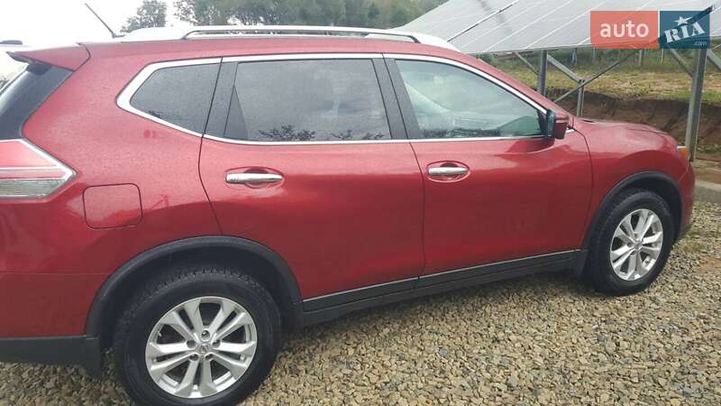 Позашляховик / Кросовер Nissan Rogue 2014 в Бучачі