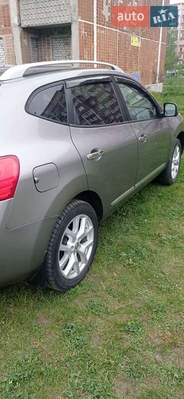 Внедорожник / Кроссовер Nissan Rogue 2012 в Ровно