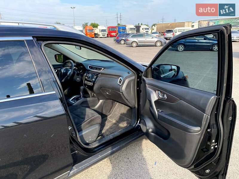 Внедорожник / Кроссовер Nissan Rogue 2014 в Днепре
